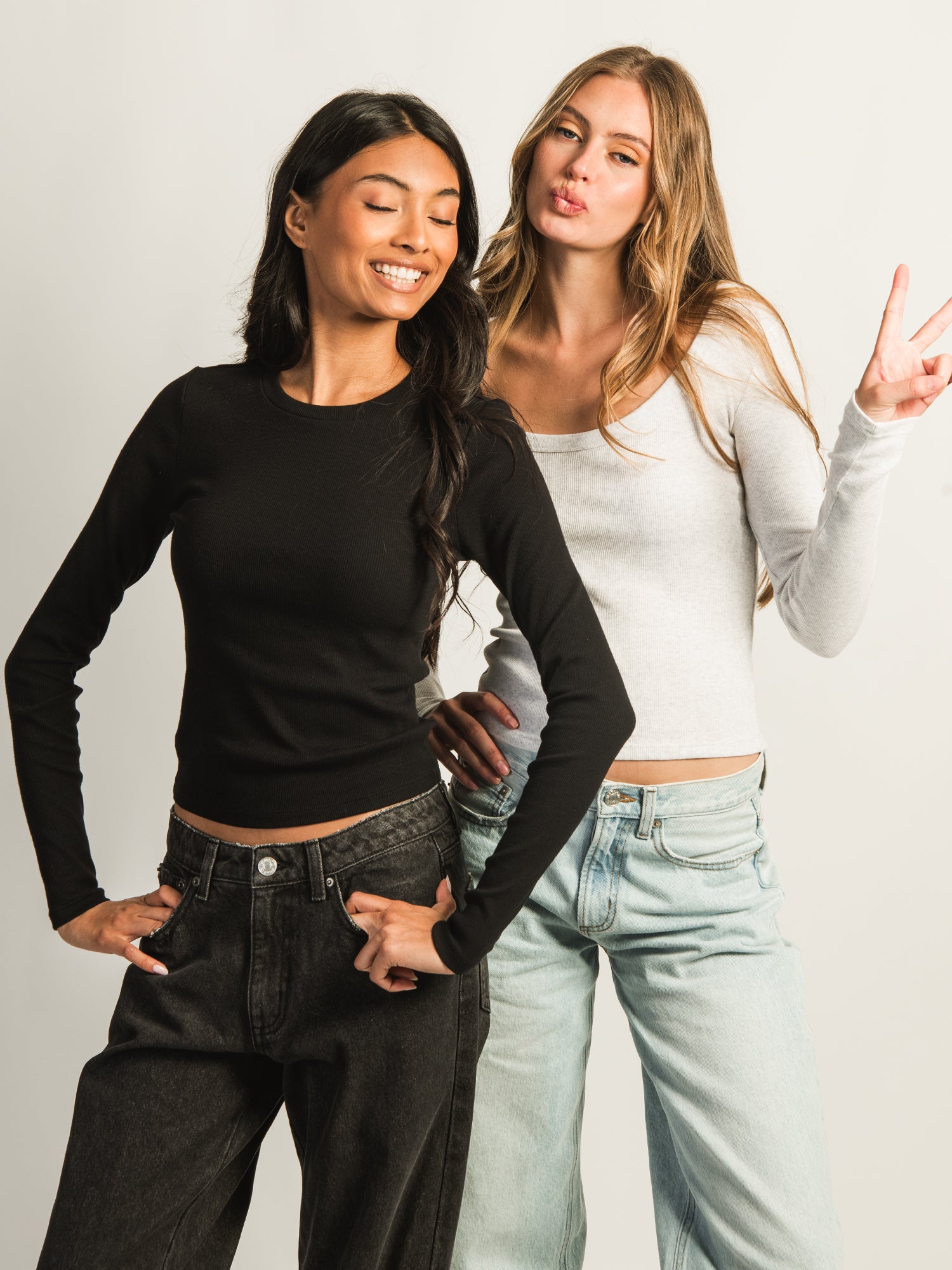 HARLOW ESSENTIAL LONG SLEEVE SCOOPNECK