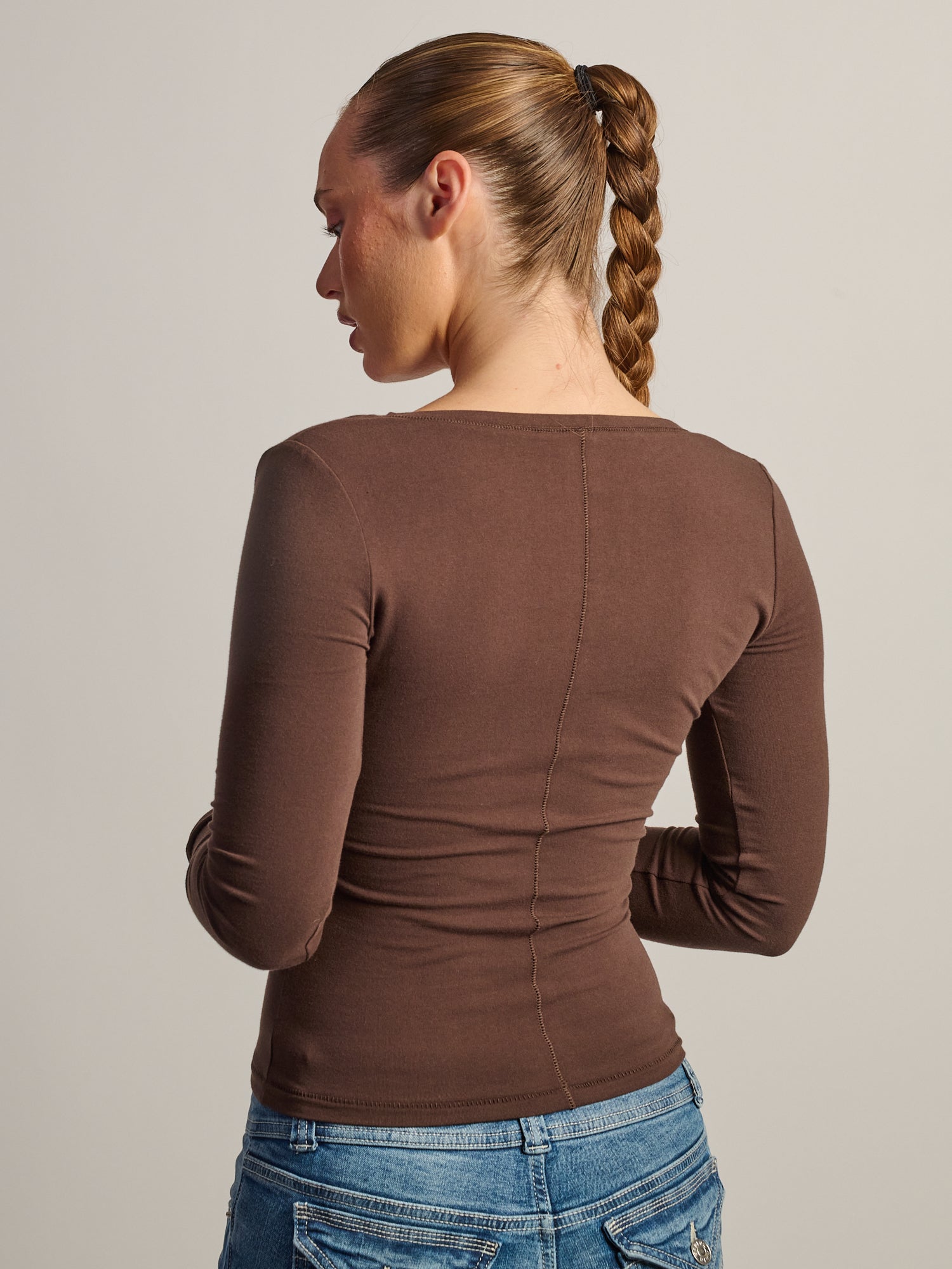 HARLOW GIA SCOOPNECK LONG SLEEVE - BROWN
