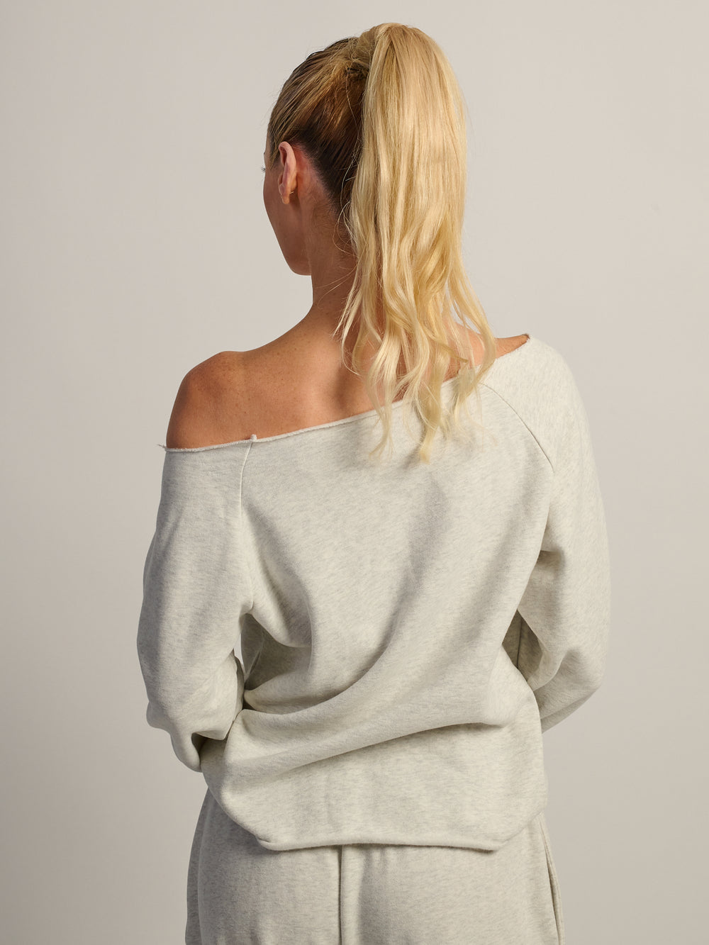 HARLOW ALEX OVER-THE-SHOULDER - HEATHER CLOUD