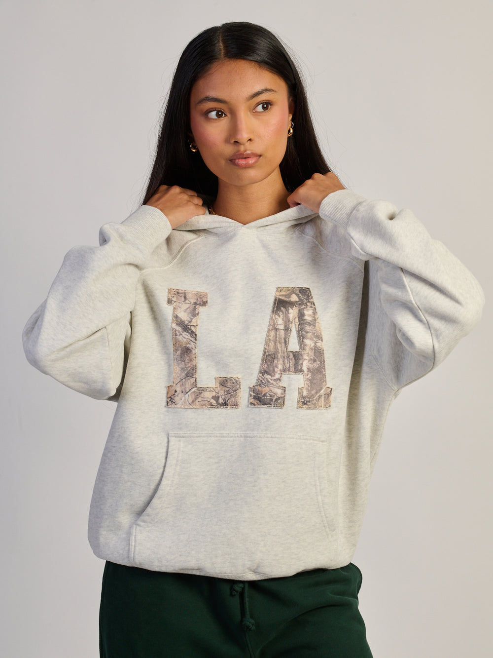 HARLOW CLOUD HOODIE - APPLIQUE