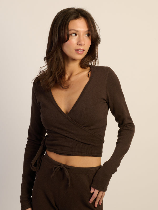 HARLOW GIA WRAP SWEATER - CHOCOLATE