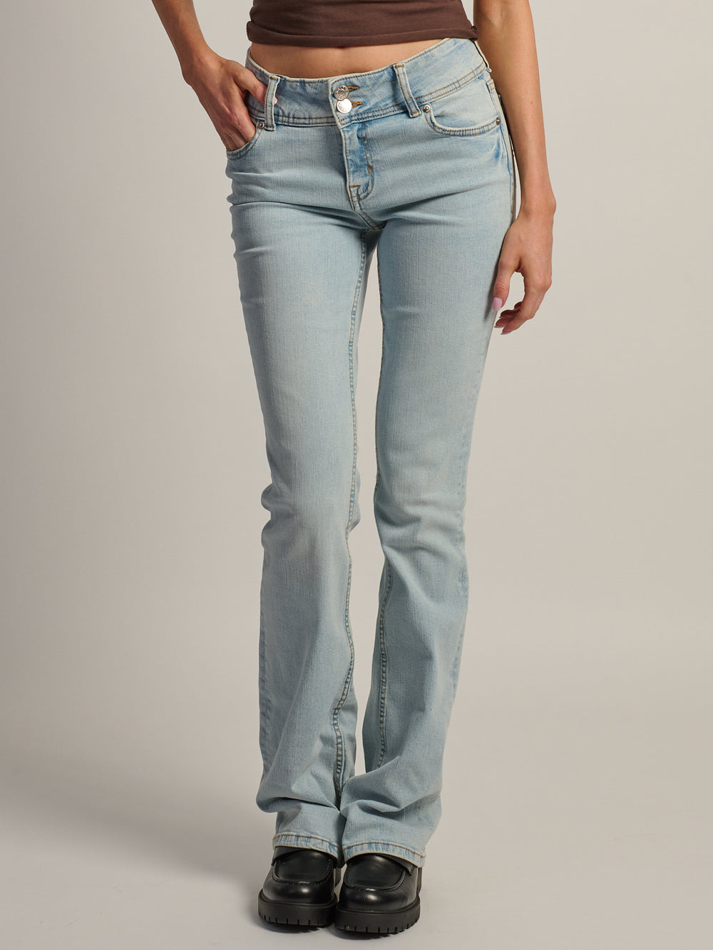 HARLOW LOW RISE BOOTCUT JEAN