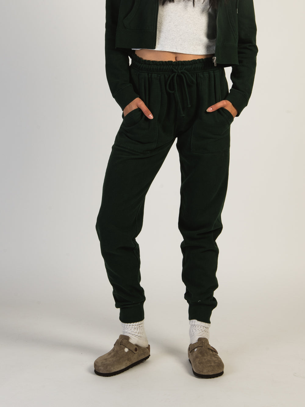 HARLOW HIGH RISE FLEECE JOGGER - FOREST