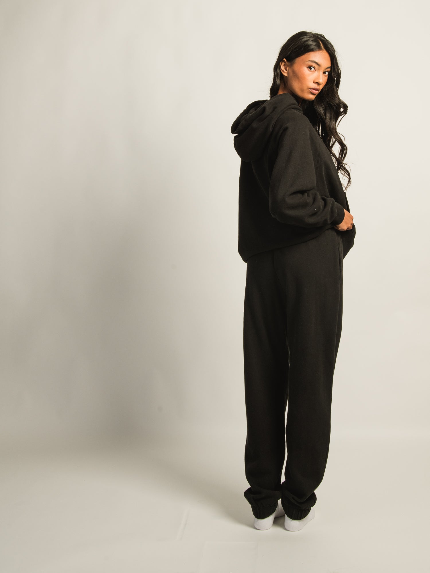 HARLOW JORDANA RELAXED SWEATPANT - BLACK
