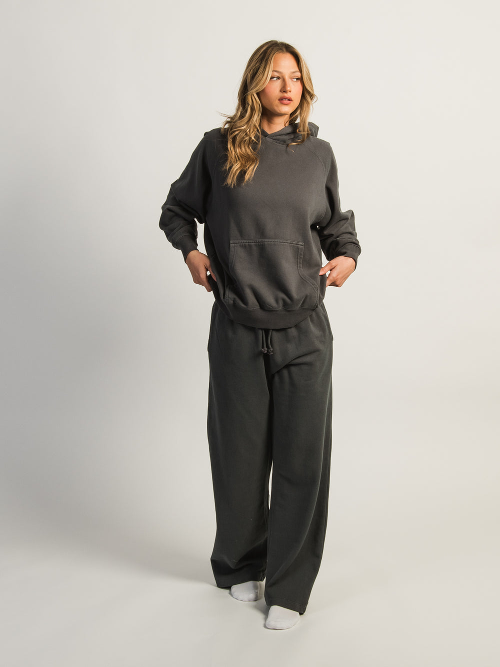 HARLOW STELLA STRAIGHT LEG SWEATPANT - STORM