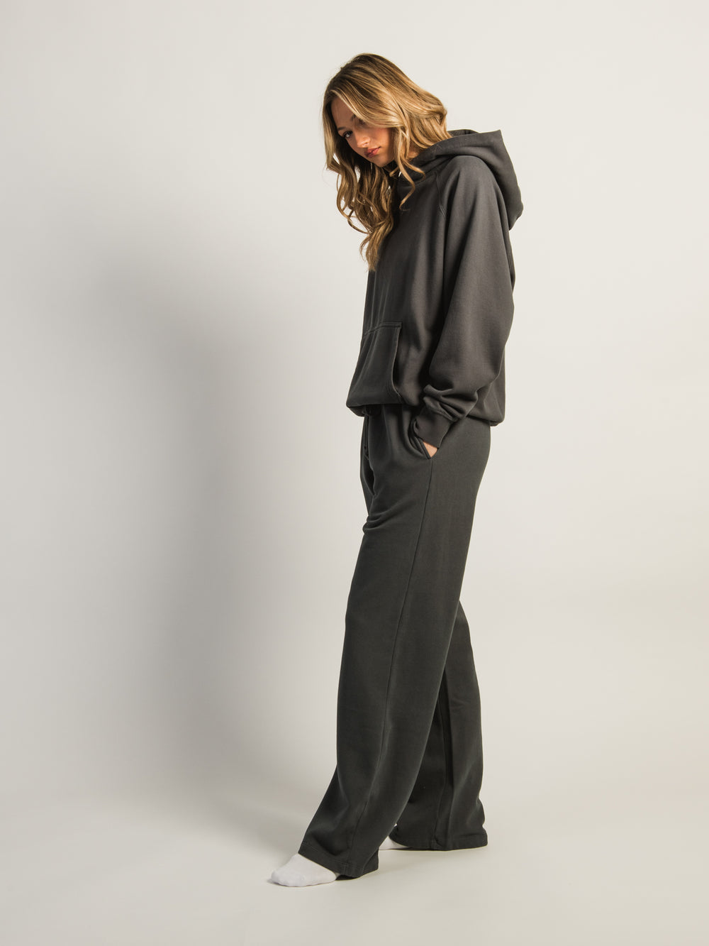 HARLOW STELLA STRAIGHT LEG SWEATPANT - STORM