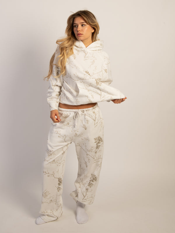 HARLOW STELLA STRAIGHT LEG SWEATPANT- OFF-WHITE