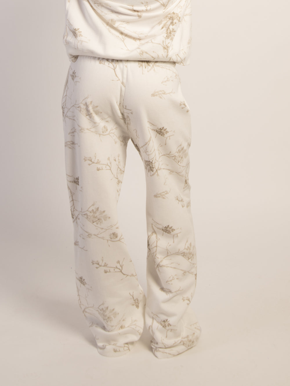 HARLOW STELLA STRAIGHT LEG SWEATPANT- OFF-WHITE