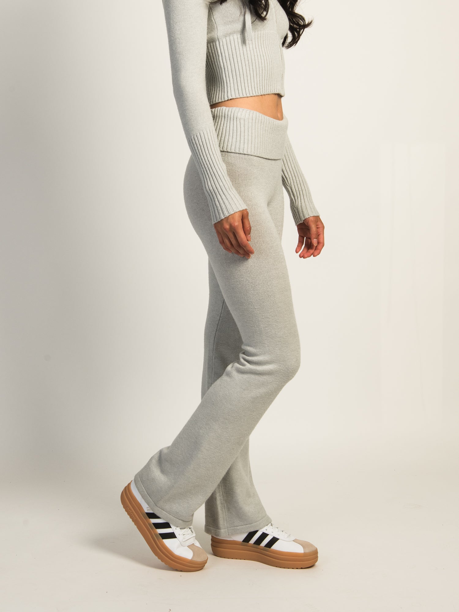 HARLOW BROOKE FLARE PANT - CLOUD CLEARANCE