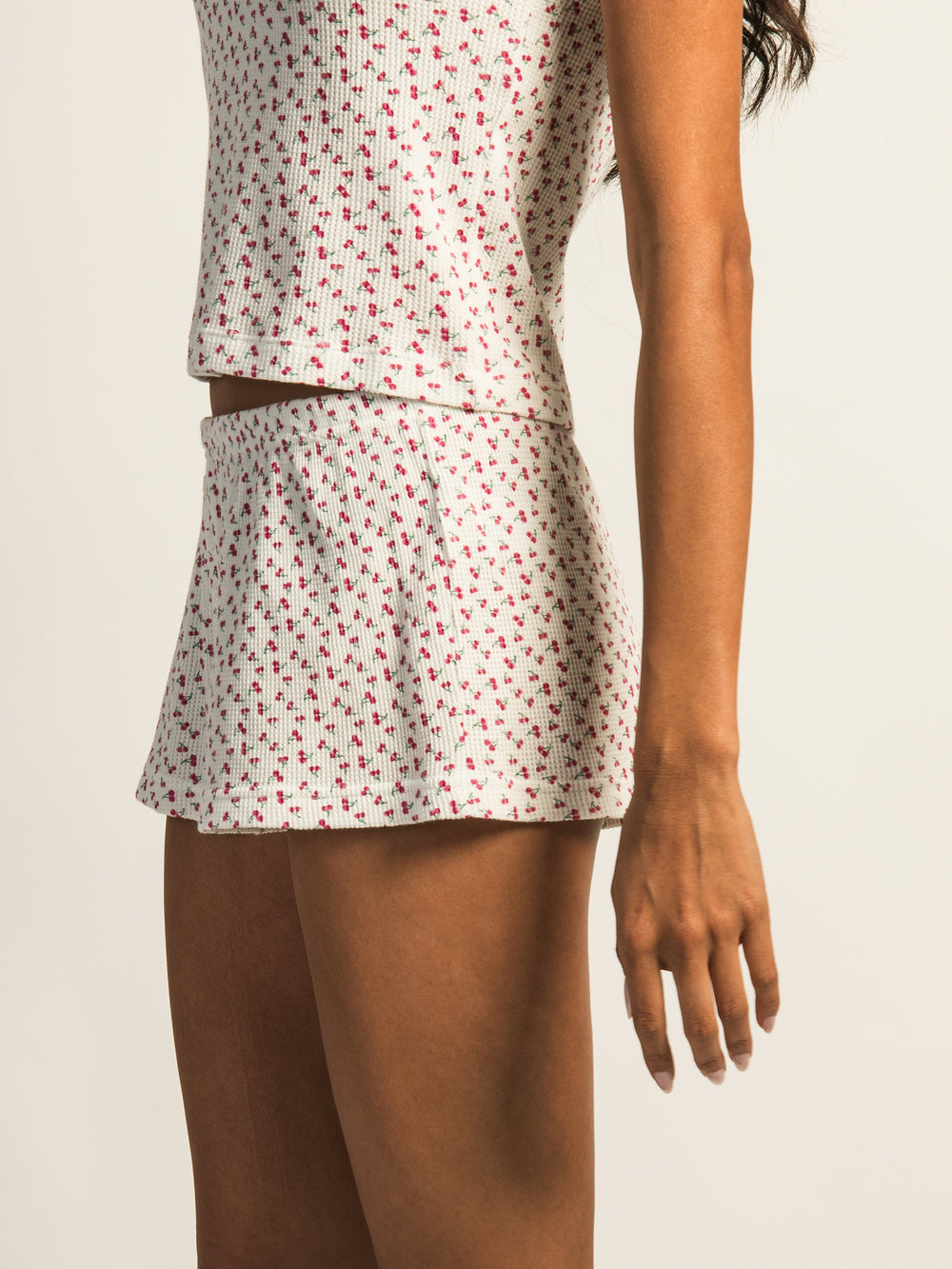 HARLOW ALLIE DITSY WAFFLE SHORT - OFF WHITE