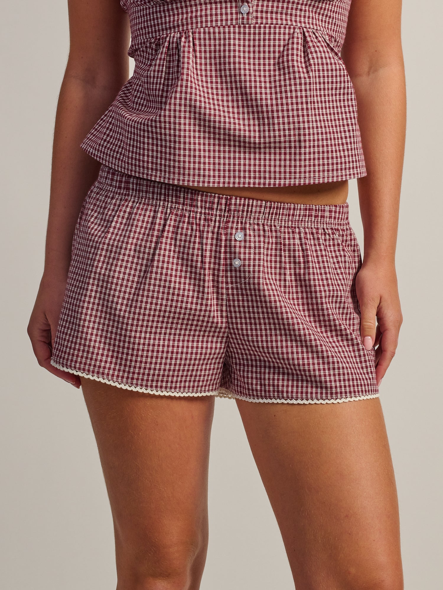 HARLOW POSIE SHORT-BURGUNDY