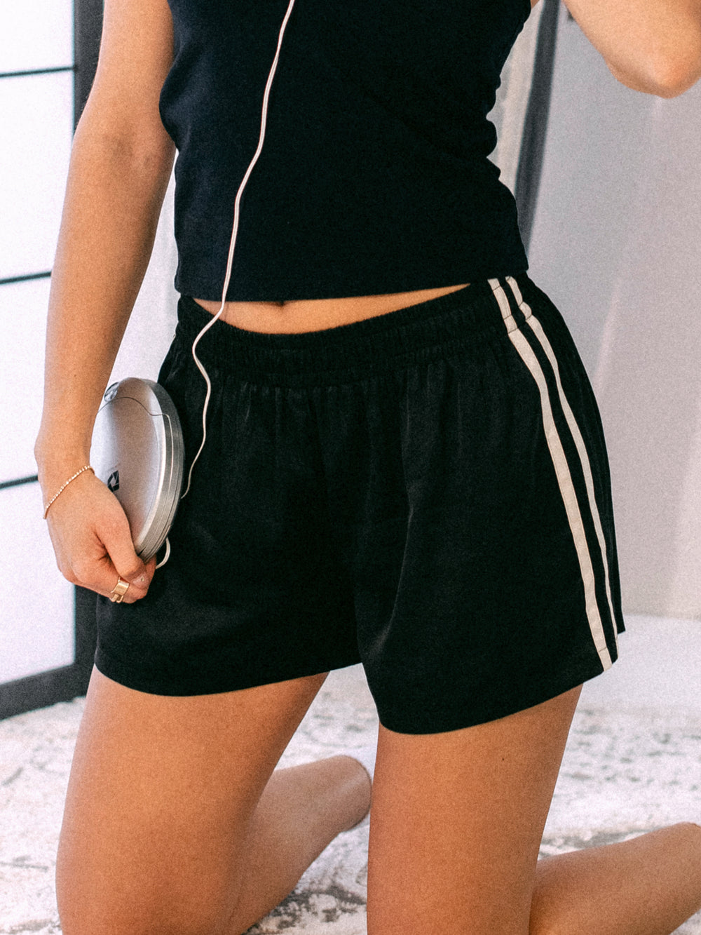 HARLOW SPICE SHORT - BLACK/WHITE