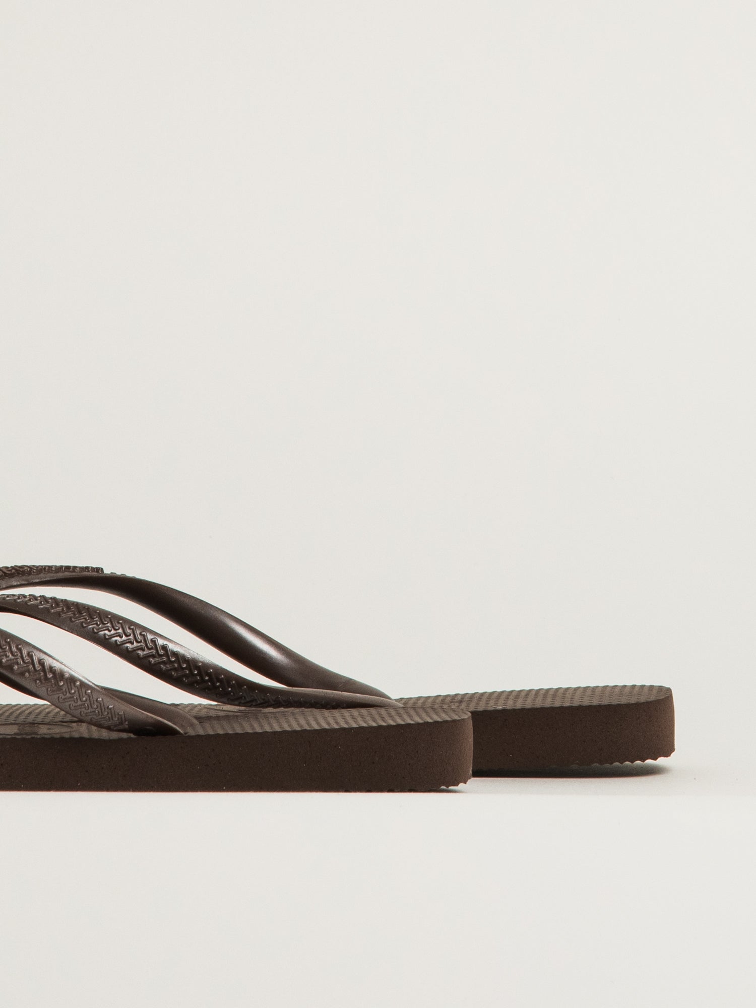 SANDALE HAVAIANAS SLIM CARRÉ FEMME -BRUN FONCÉ