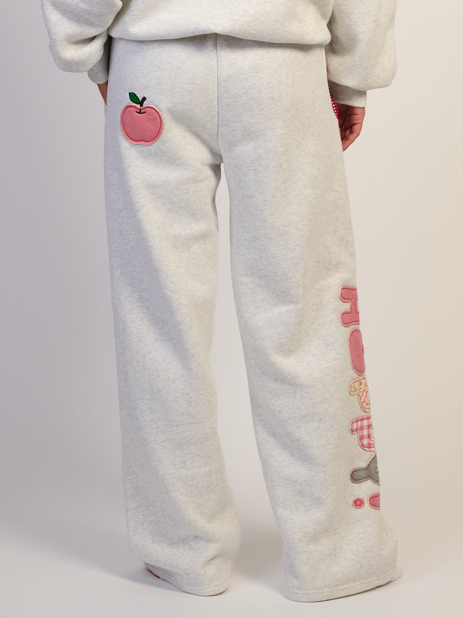 HAPPY CAMP3R APPLE OF MY EYE SWEATPANT