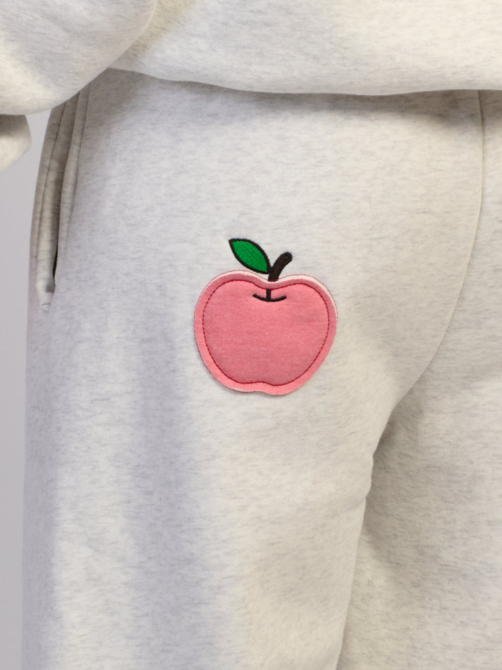 HAPPY CAMP3R APPLE OF MY EYE SWEATPANT