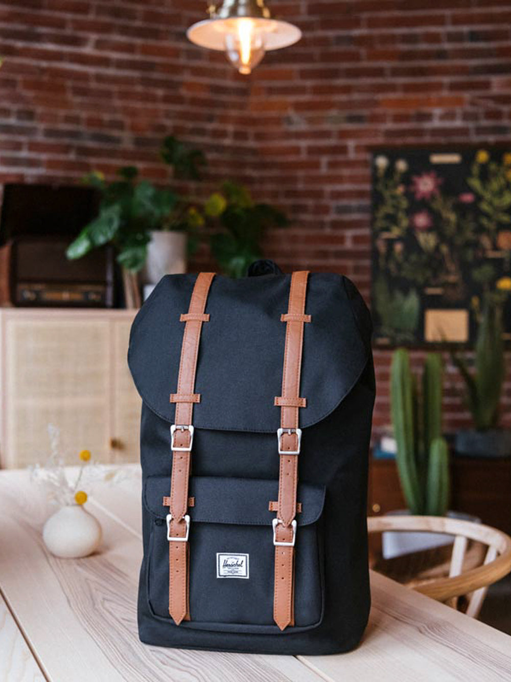 HERSCHEL SUPPLY CO. LITTLE AMERICA 25L BACKPACK - NOIR/TAN