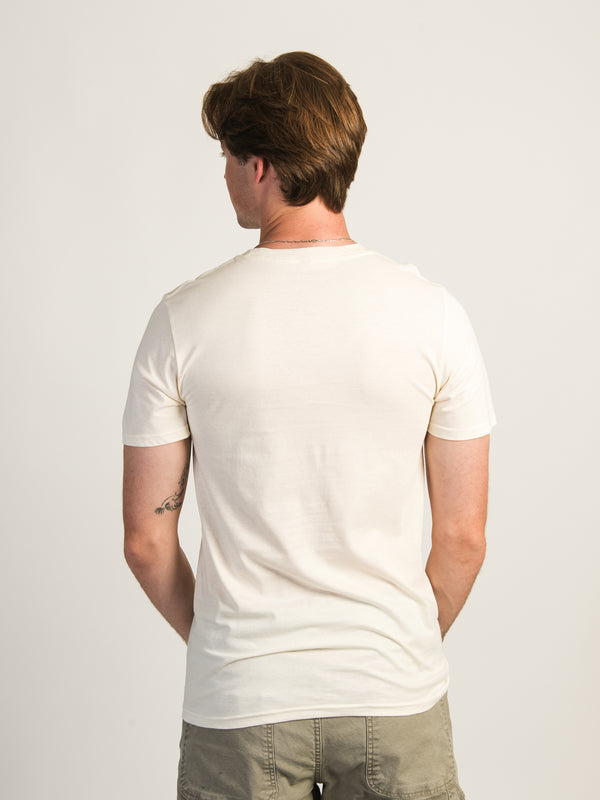 HOCKEY BENDERS CLAPPIN BOMBS WHEELIN MOMS T-SHIRT