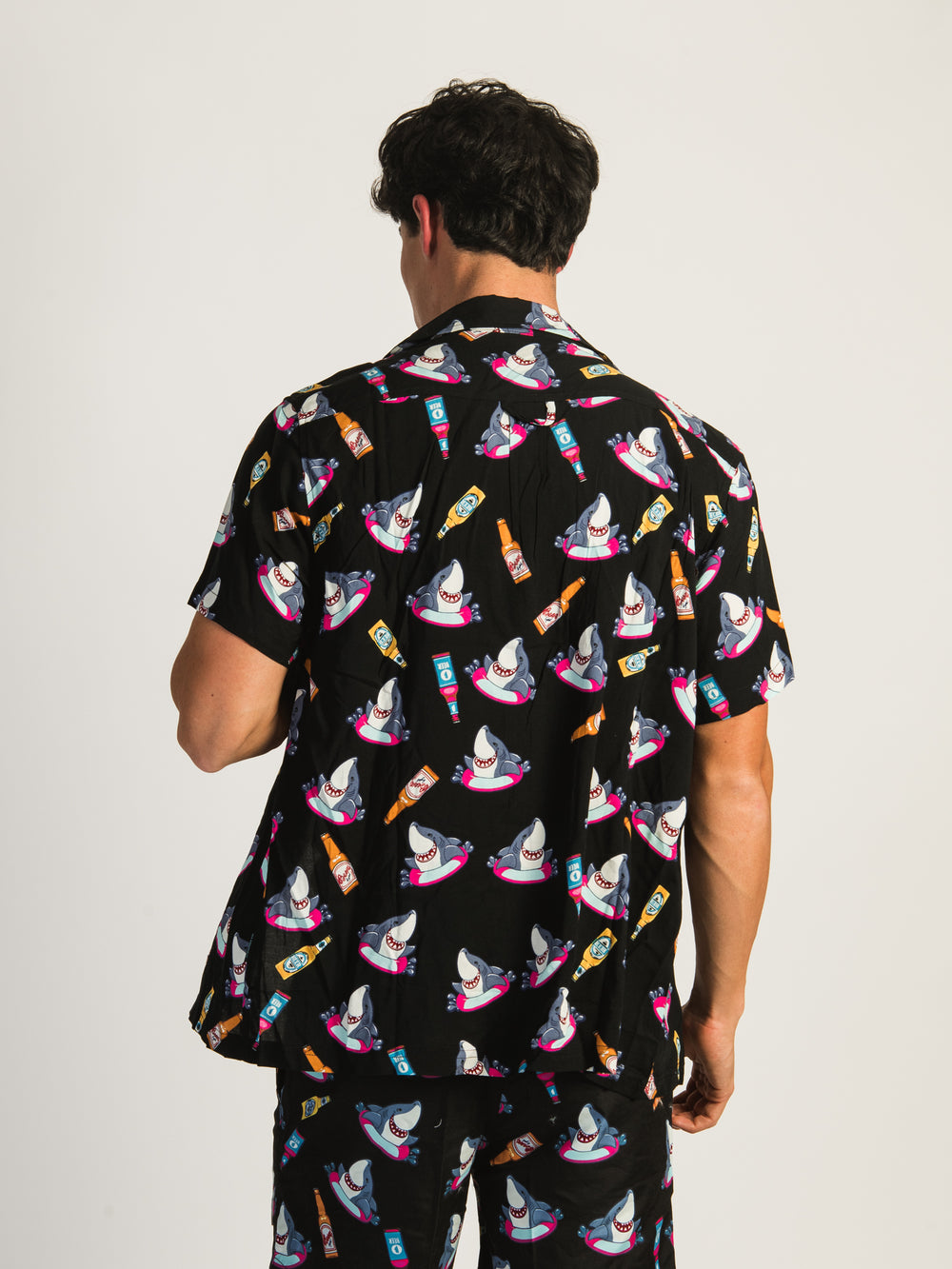 ISLAND HAZE BEER SHARK SHORT SLEEVE WOVEN