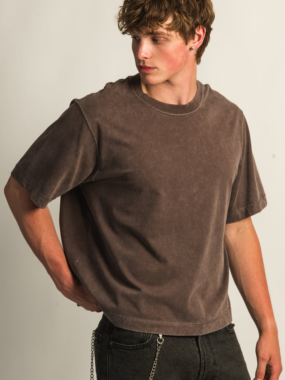 KOLBY SHORT CUT HEAVYWEIGHT TEE - BROWN