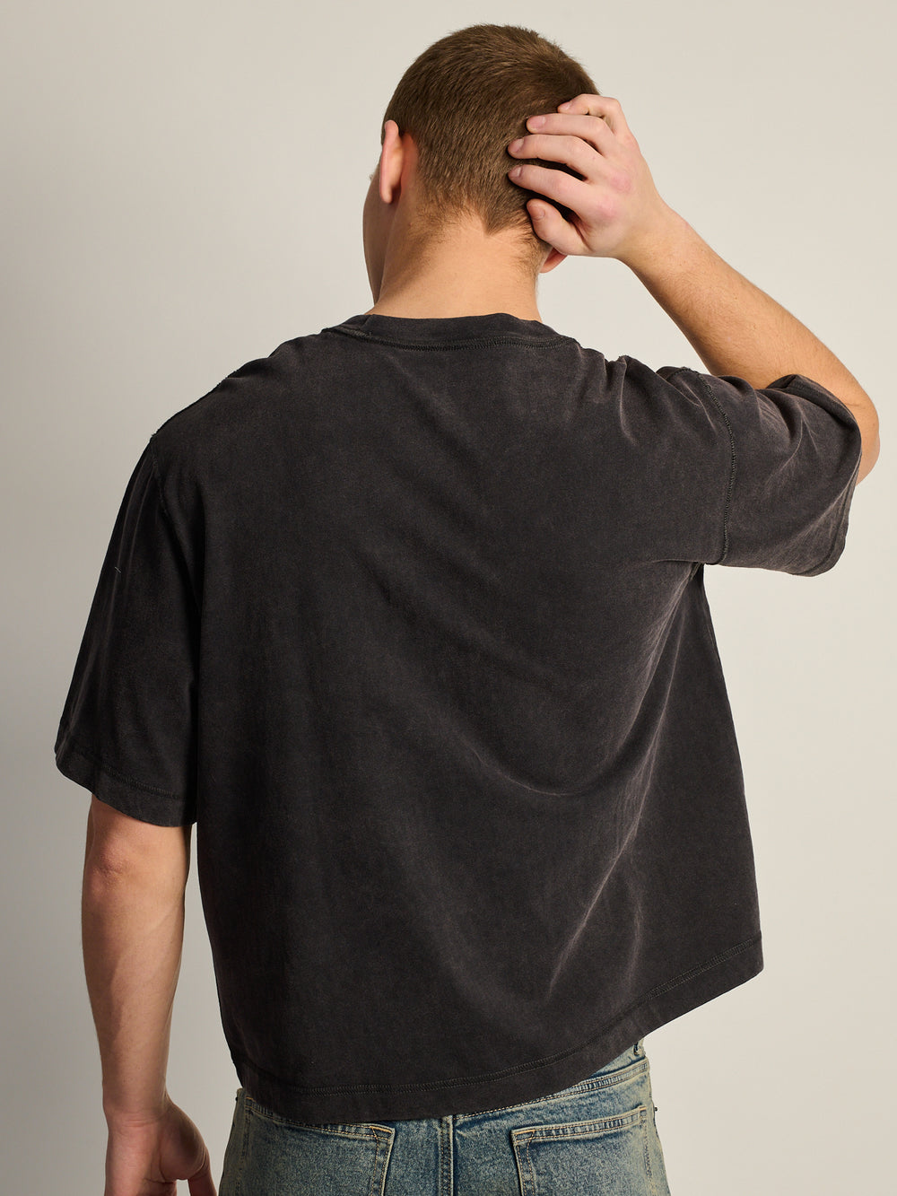 T-SHIRT COURT KOLBY VINTAGE – NOIR