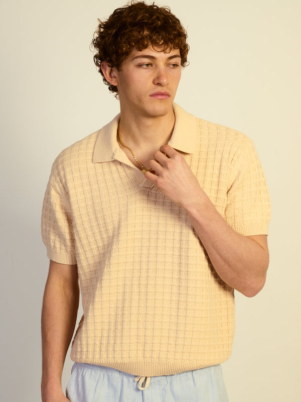 KOLBY RELAXED FIT KNIT POLO - NATURAL