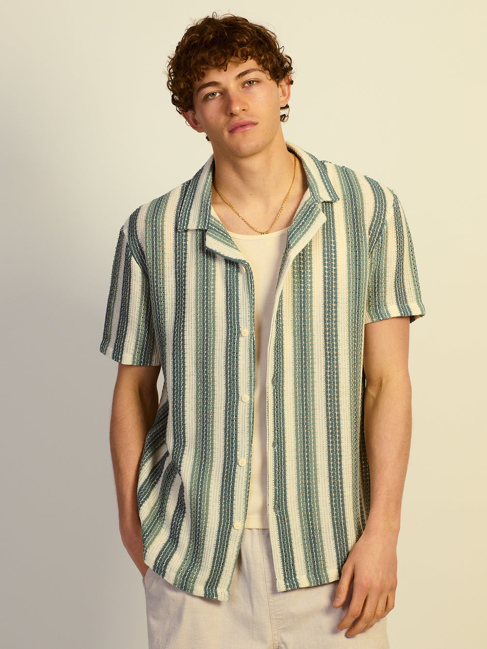 KOLBY RELAXED FIT TEXTURED SHIRT - DUSTY GREEN