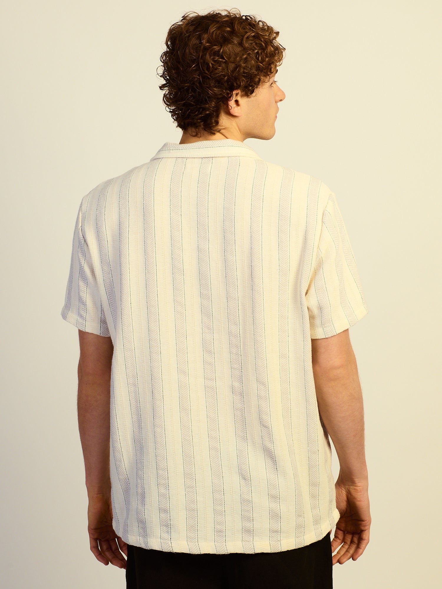 KOLBY RELAXED FIT TEXTURED SHIRT - OFF WHITE