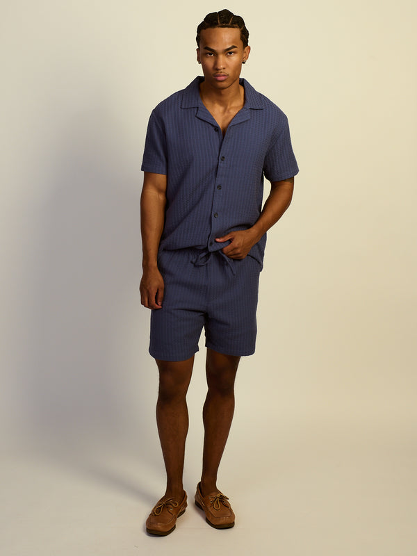 KOLBY RELAXED FIT WOVEN SHIRT - BLUE