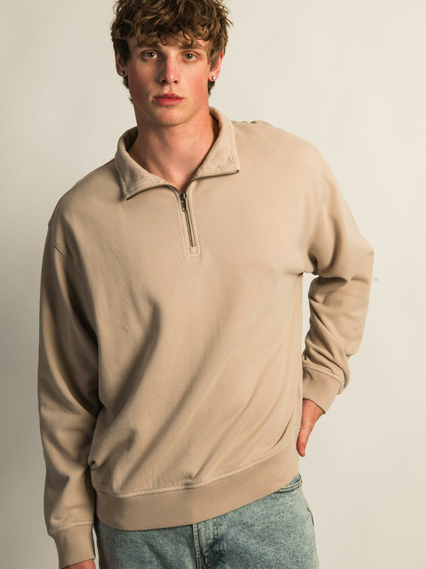 KOLBY RELAXED FIT QUARTER ZIP - PEBBLE