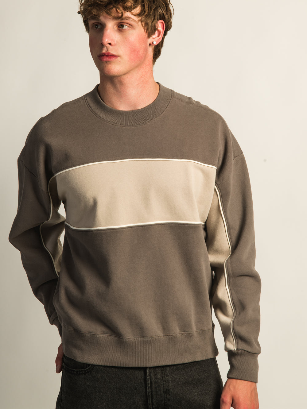 KOLBY STRIPED RELAXED CREW FIT - IRON