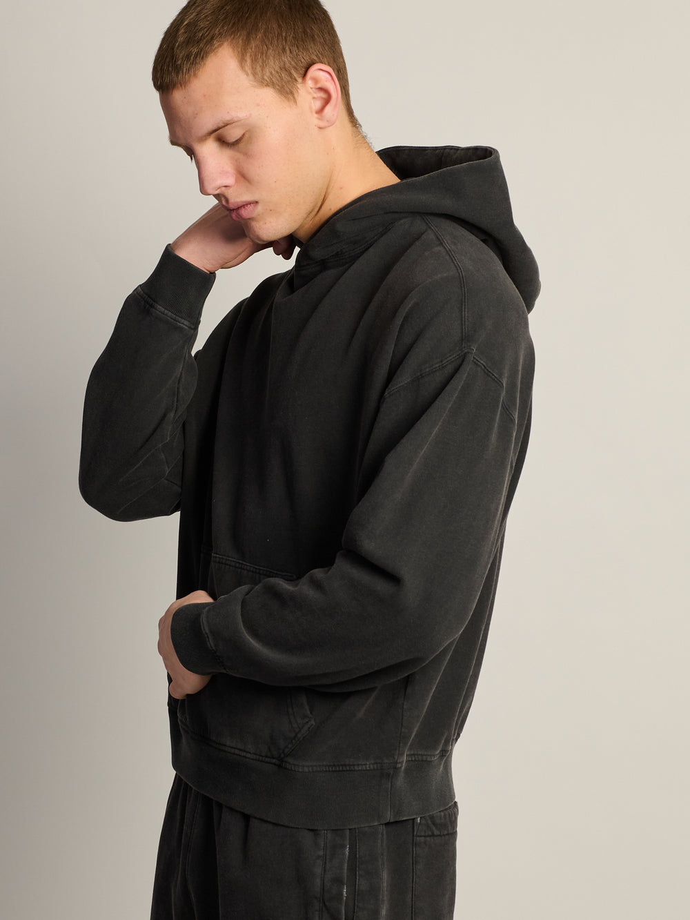HOODIE DÉCONTRACTÉ KOLBY – NOIR