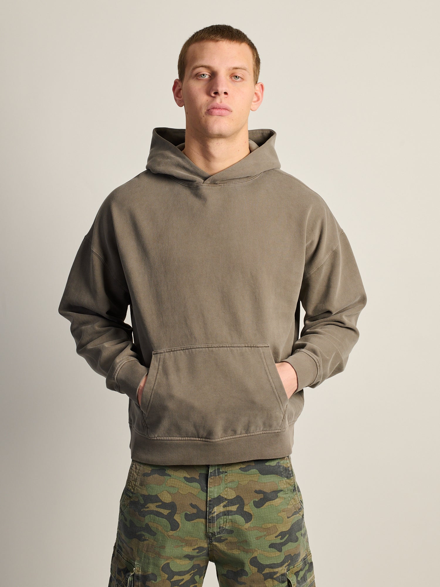 HOODIE DÉCONTRACTÉ KOLBY – IRON