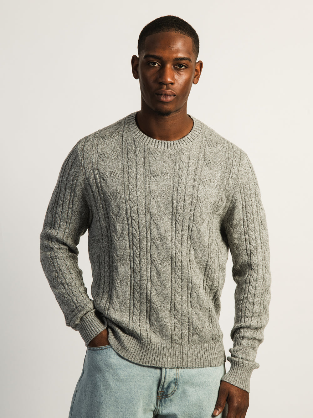KOLBY CABLE KNIT SWEATER - HEATHER GREY