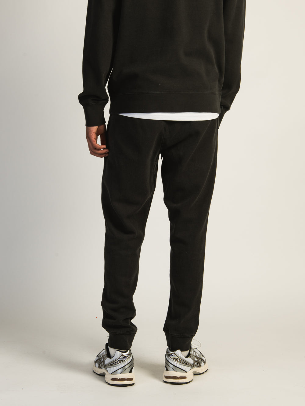 KOLBY PARKER GARMENT DYE SLIM JOGGER - BLACK