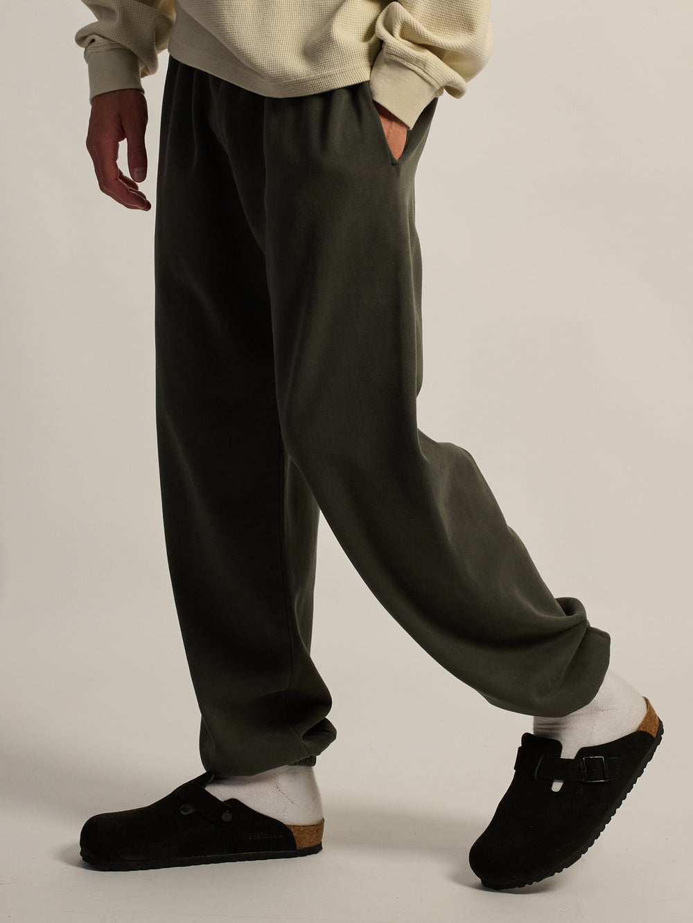 KOLBY BAGGY FLEECE JOGGER - FOREST