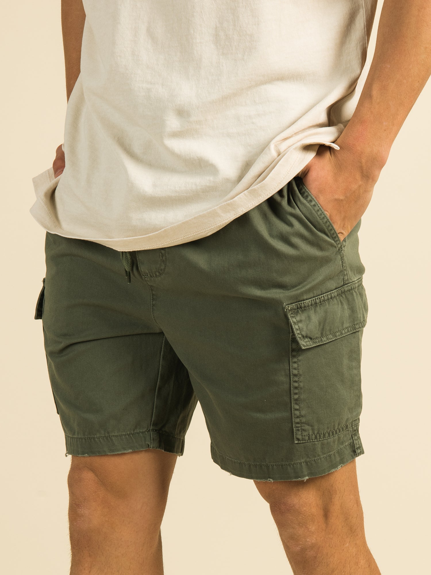 KOLBY BREAKS CARGO SHORT