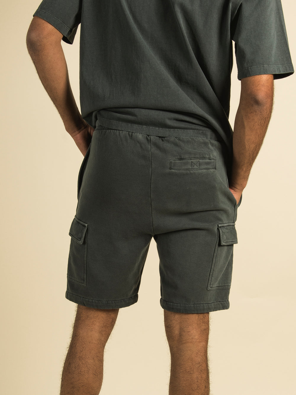 KOLBY GARMENT DYE FLEECE CARGO SHORT  - CLEARANCE