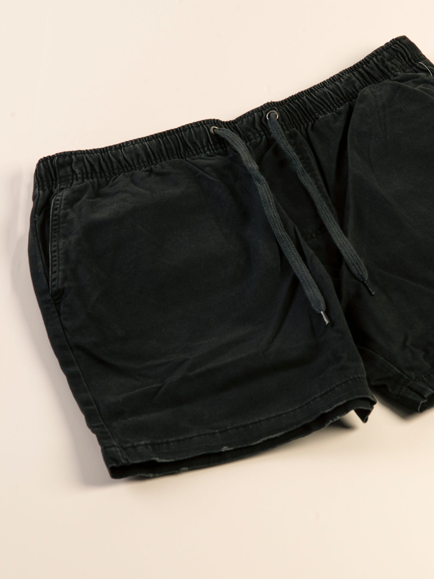 KOLBY BREAKS VOLLEY SHORT