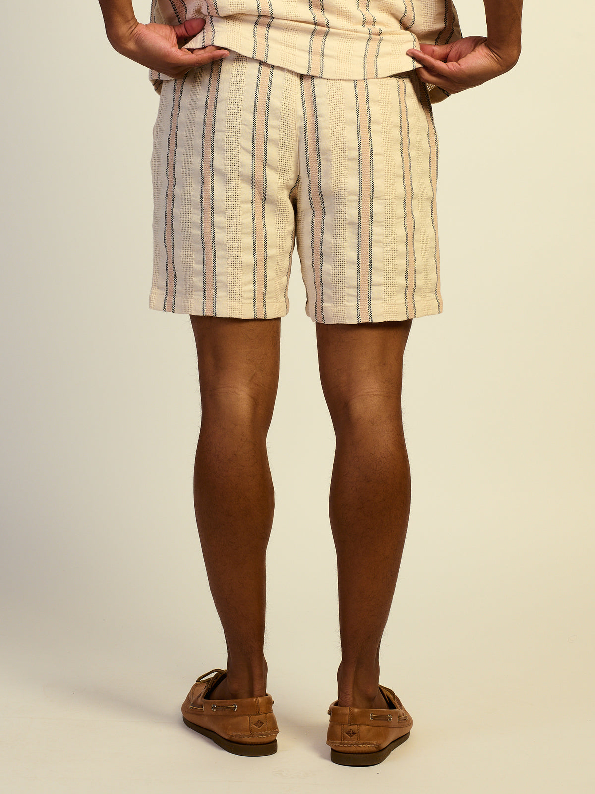KOLBY STRIPED SHORT - NATURAL