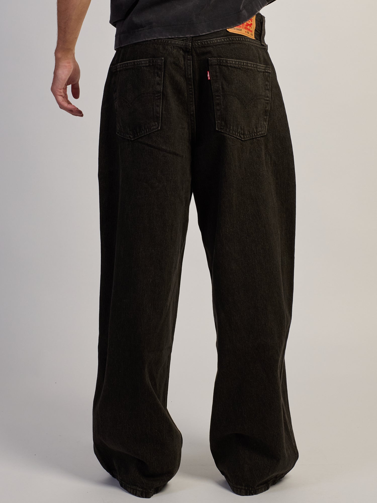 LEVIS EXTRA BAGGY MUDDY STONES JEAN