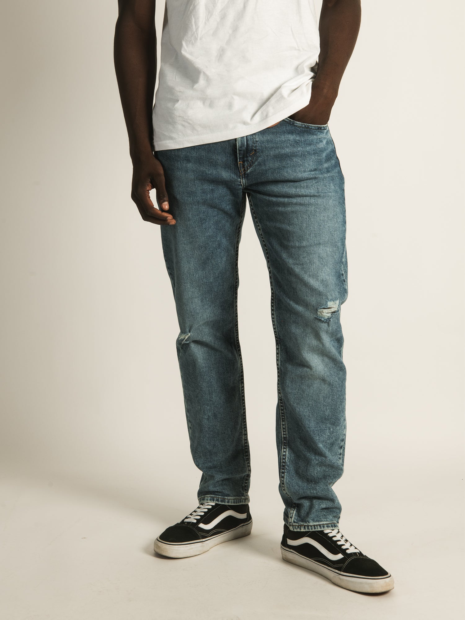 Levi's clearance outlet jeans