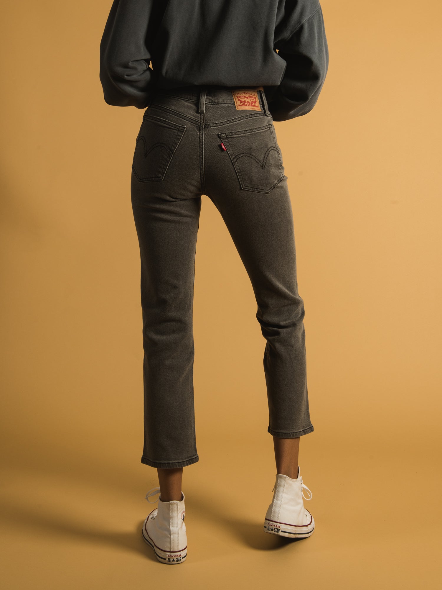 Wedgie straight best sale levi's black