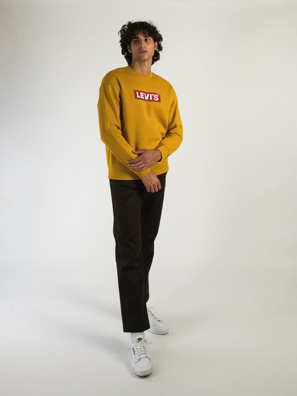 LEVIS RELAXED GRAPHIC CREW - CLEARANCE