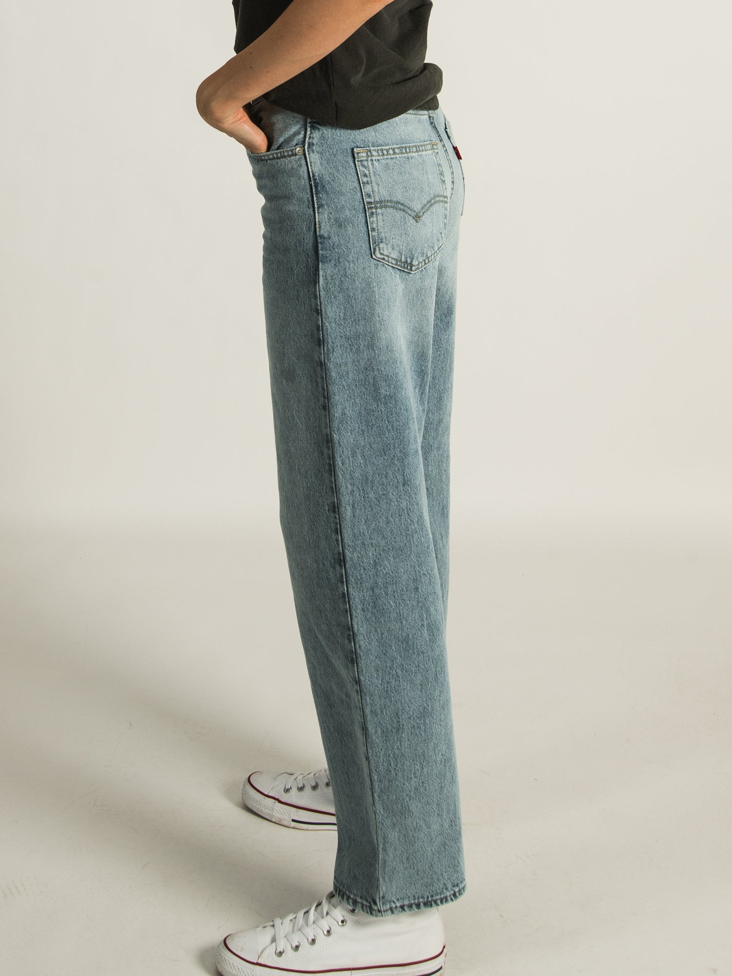 Big baggy hot sale jeans levis