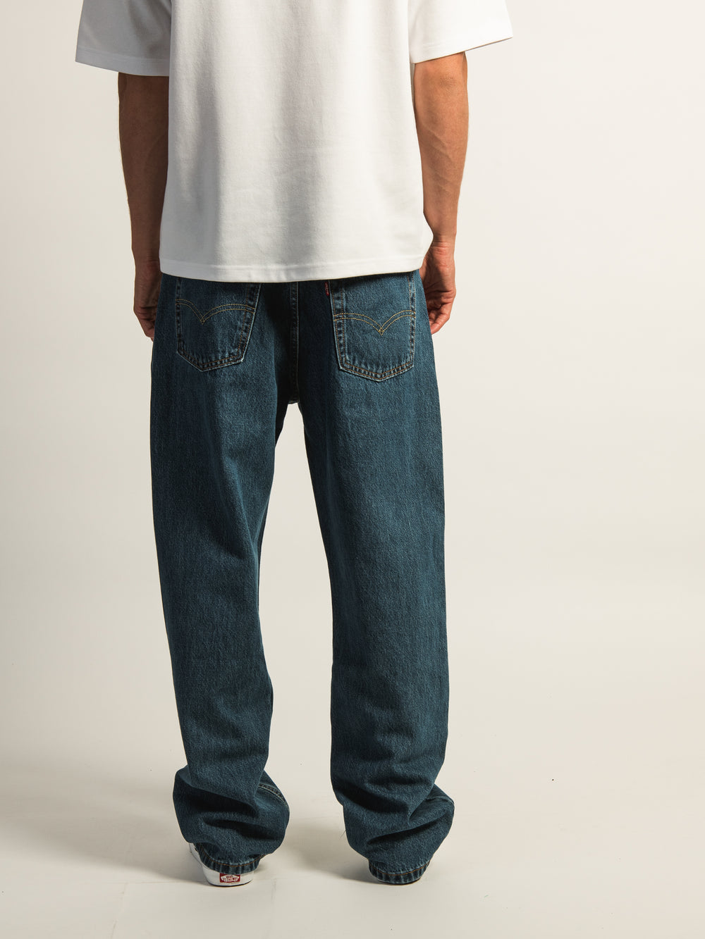 LEVIS 565 DROIT À COUPE AMPLE 32" - PROPS 2 U