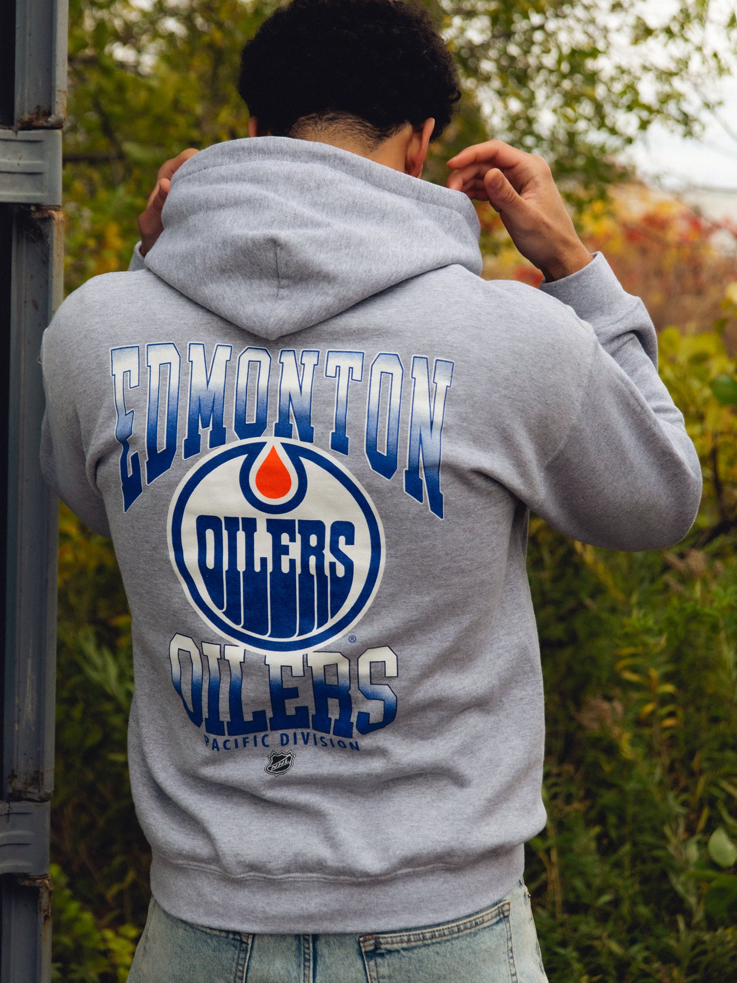 MAD ENGINE EDMONTON OILERS PULLOVER HOODIE
