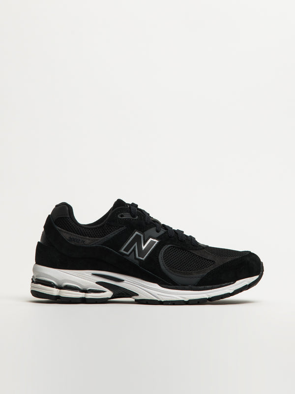 MENS NEW BALANCE 2002 SNEAKER - BLACK