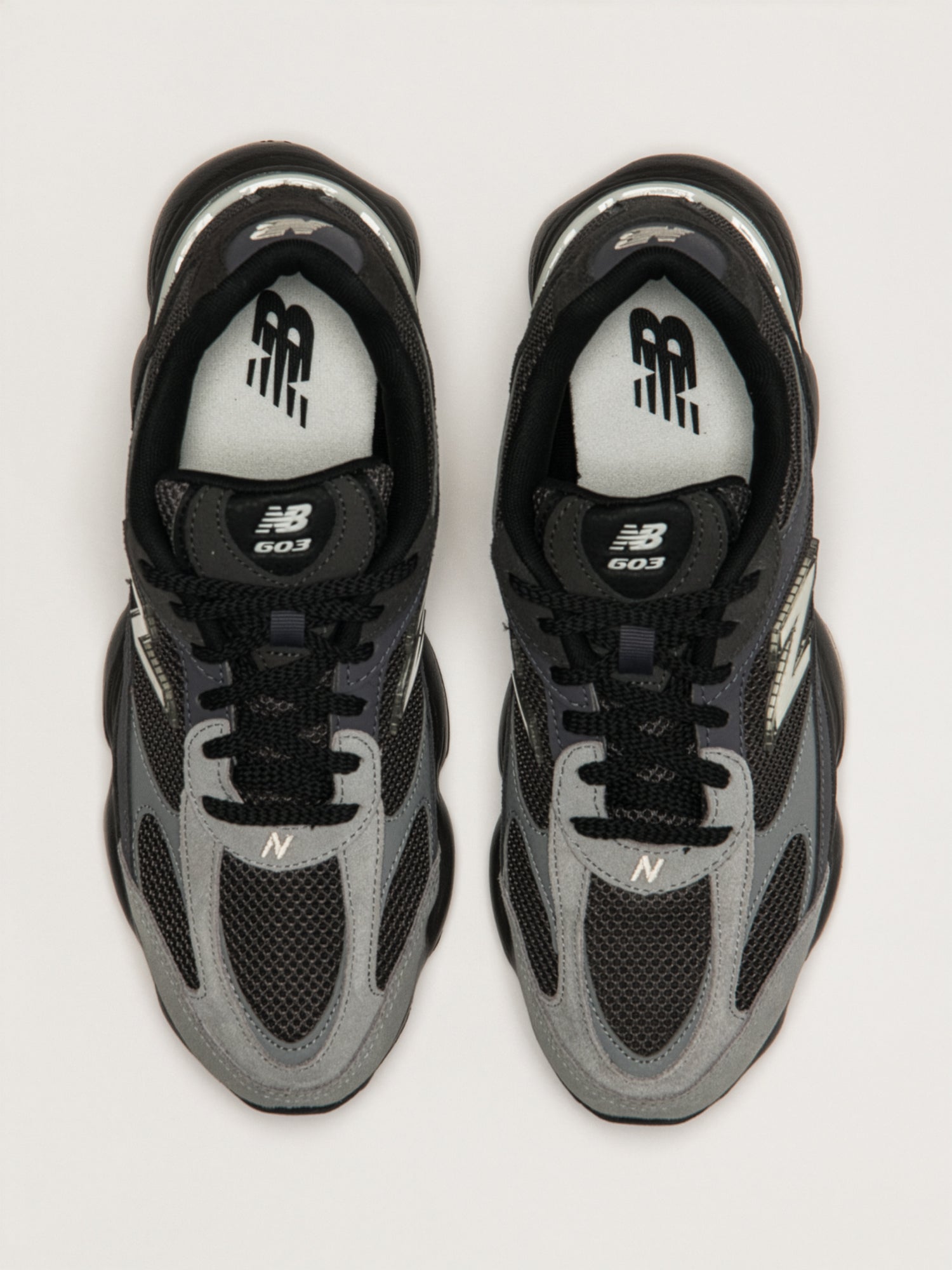 NEW BALANCE LA BASKET 603 - NOIR