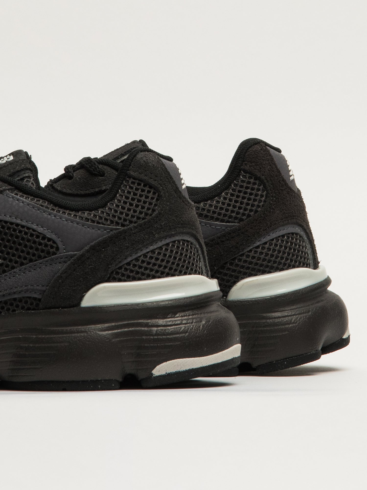 NEW BALANCE LA BASKET 603 - NOIR