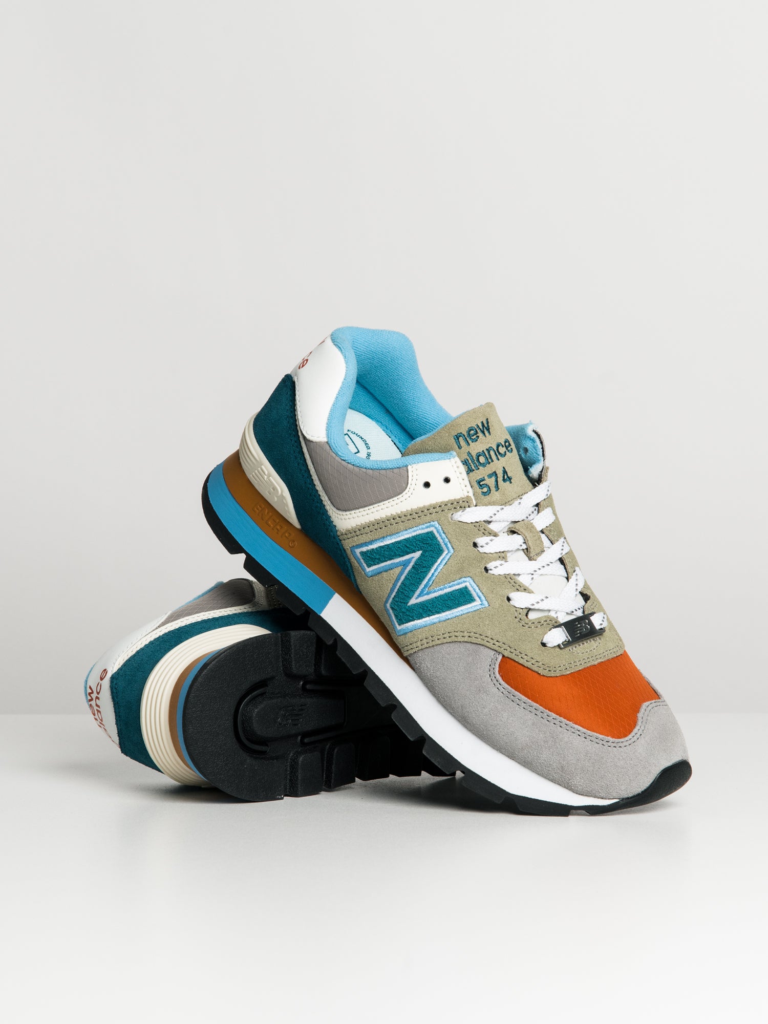 New balance 574 deals moon lantern sneaker